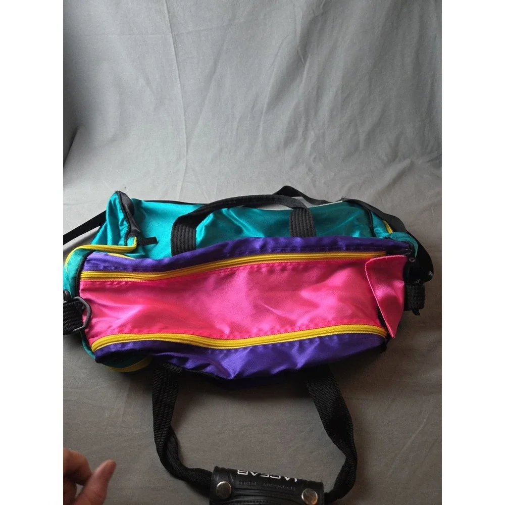 Vintage 80s LA Gear Duffle Bag  Neon Color Block Mesh 18"x9"x9" - Picture 6 of 16